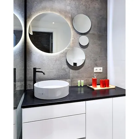 Old Town Chic Apartment *